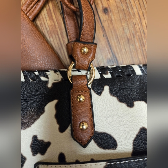 cowprint handbag nwt62$ DS Bags textured beautiful western boho cute farm - Picture 6 of 16
